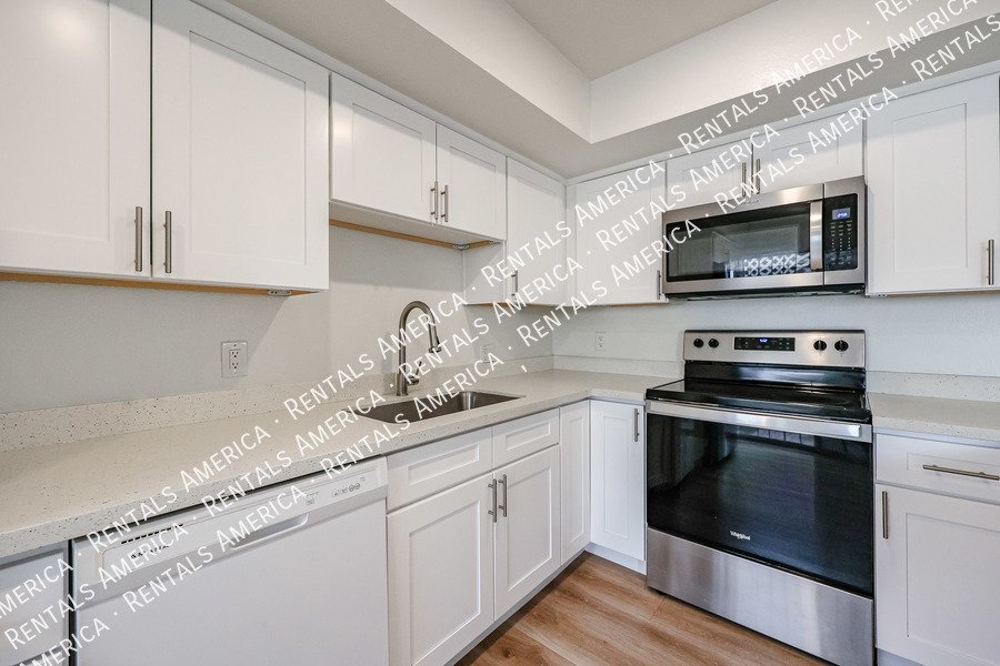 MOVE IN SPECIAL property image