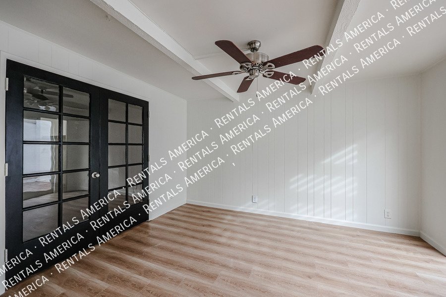 MOVE IN SPECIAL property image
