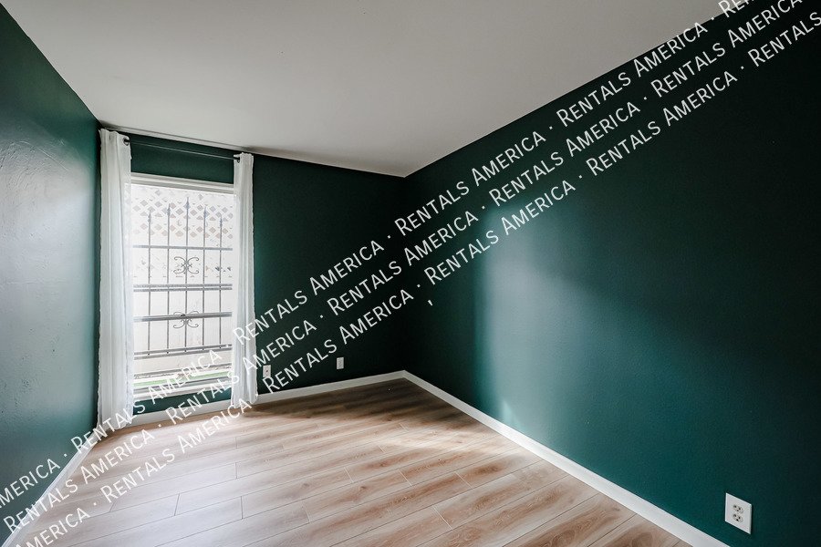 MOVE IN SPECIAL property image