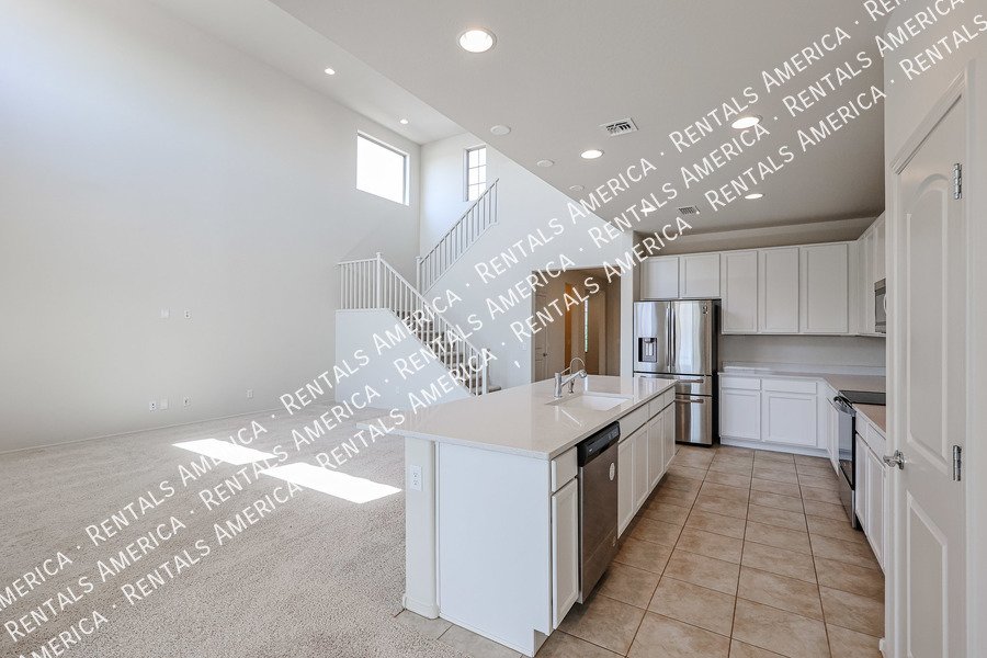 5 bedrooms with 4.5 baths! property image