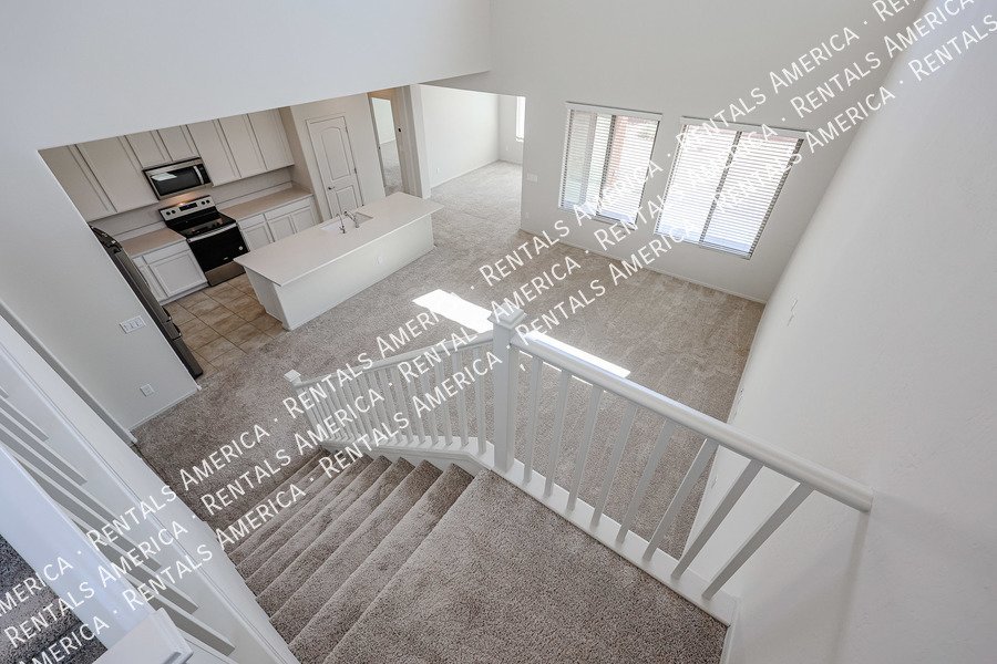 5 bedrooms with 4.5 baths! property image