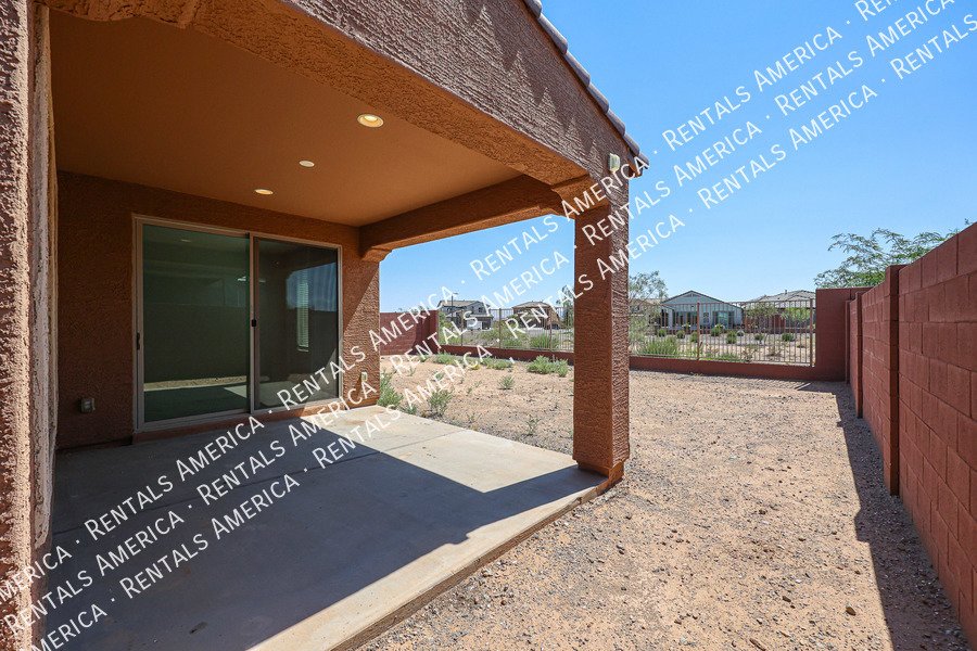 5 bedrooms with 4.5 baths! property image