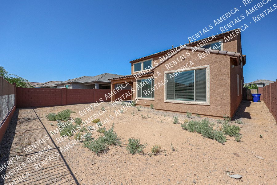 5 bedrooms with 4.5 baths! property image