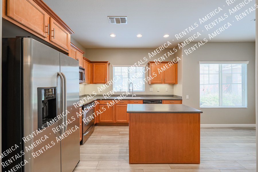 MI SPECIAL! Adorable 2BD 2BA home in the Gated Northgate Community!! property image