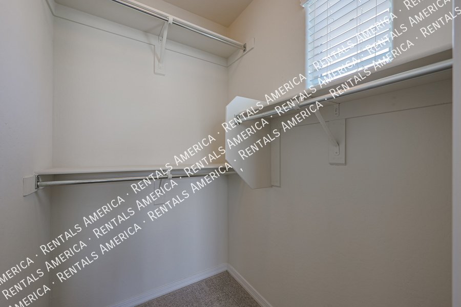 MI SPECIAL! Adorable 2BD 2BA home in the Gated Northgate Community!! property image