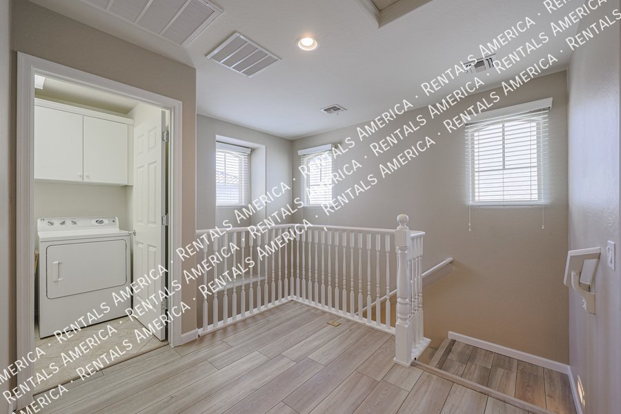 MI SPECIAL! Adorable 2BD 2BA home in the Gated Northgate Community!! property image