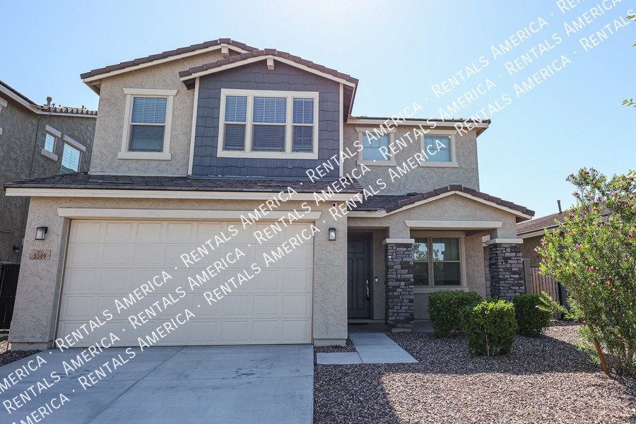 MOVE IN SPECIAL!!!! 5 bedroom 3 bath home in Camelback Ranch property image