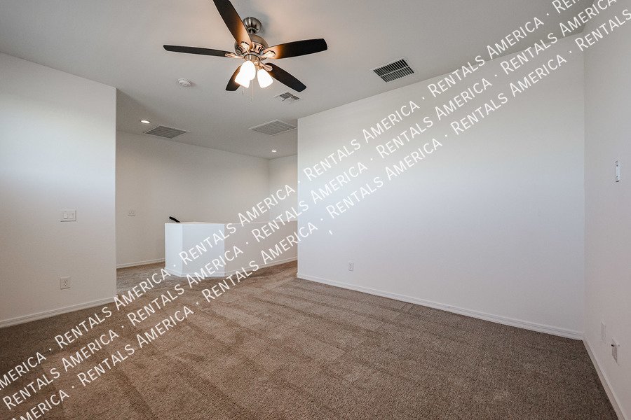 MOVE IN SPECIAL!!!! 5 bedroom 3 bath home in Camelback Ranch property image