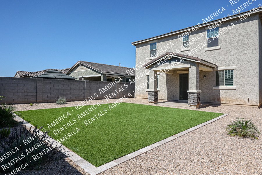 MOVE IN SPECIAL!!!! 5 bedroom 3 bath home in Camelback Ranch property image