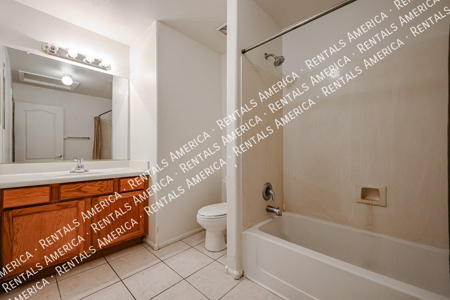 3 bedroom 2 bath in Chandler property image