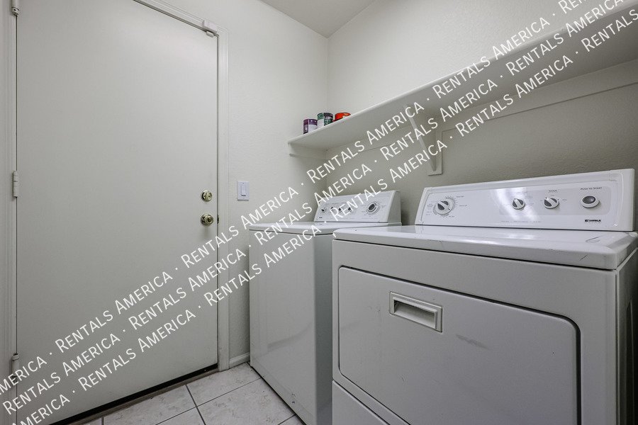 3 bedroom 2 bath in Chandler property image