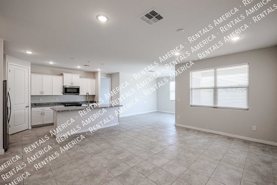 4 Bedroom 2 bath in Maricopa property image