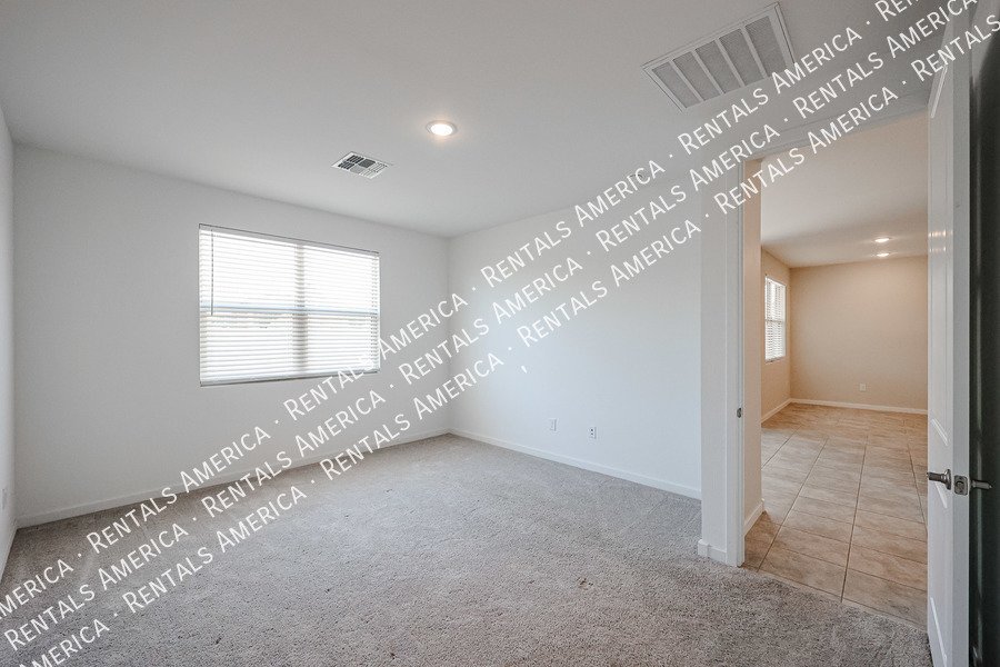 4 Bedroom 2 bath in Maricopa property image