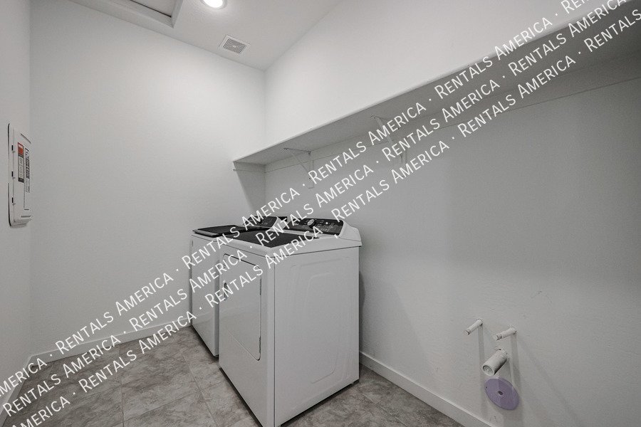 4 Bedroom 2 bath in Maricopa property image