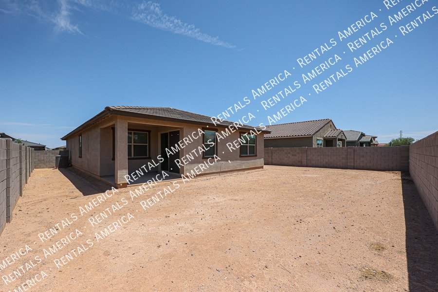 4 Bedroom 2 bath in Maricopa property image