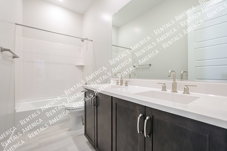 Desirable Community of Arabella property image