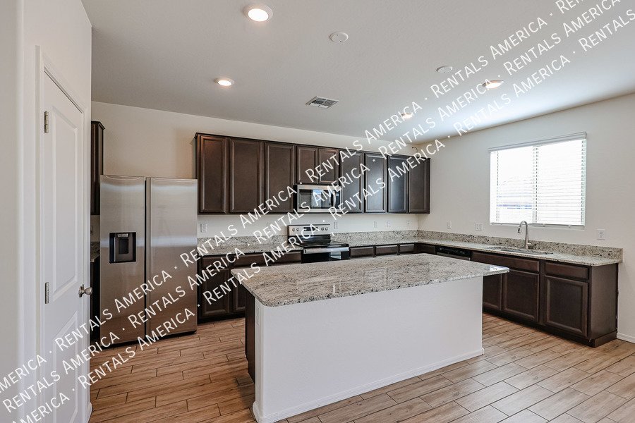 Remarkable 4 Bedroom Home In Marbella Ranch!!! property image