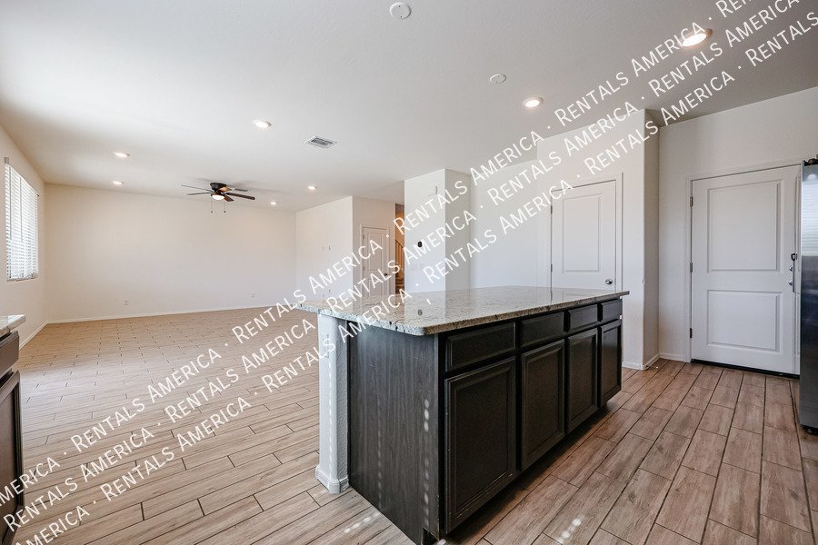 Remarkable 4 Bedroom Home In Marbella Ranch!!! property image