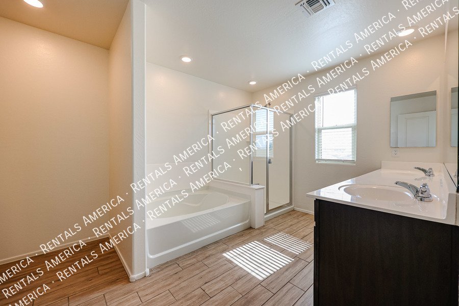 Remarkable 4 Bedroom Home In Marbella Ranch!!! property image