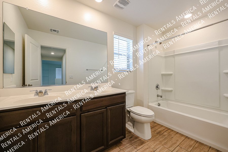 Remarkable 4 Bedroom Home In Marbella Ranch!!! property image