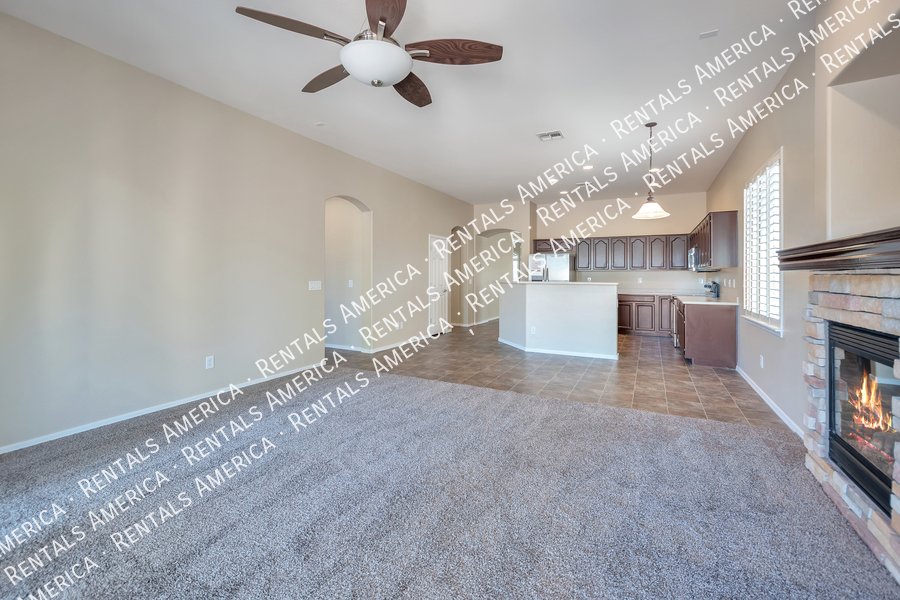 MOVE IN SPECIAL property image