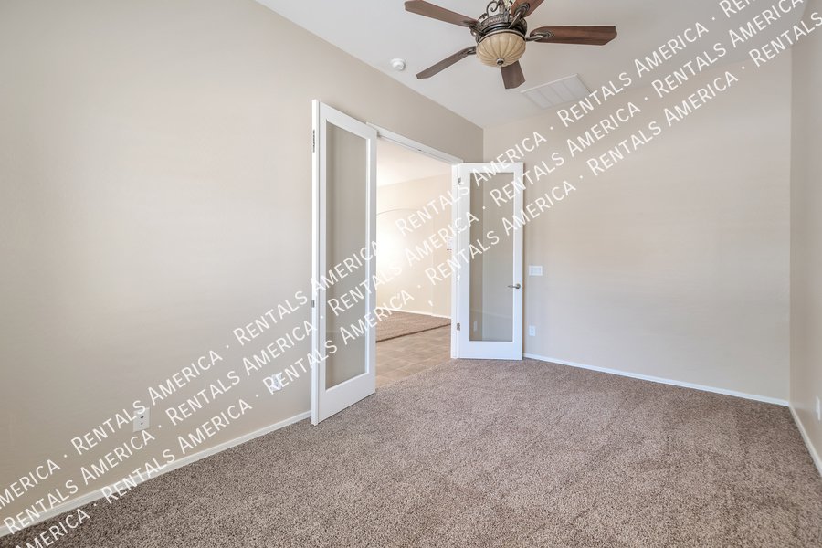 MOVE IN SPECIAL property image