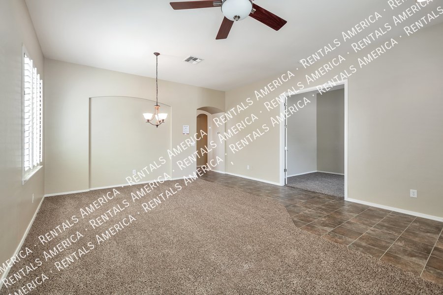 MOVE IN SPECIAL property image