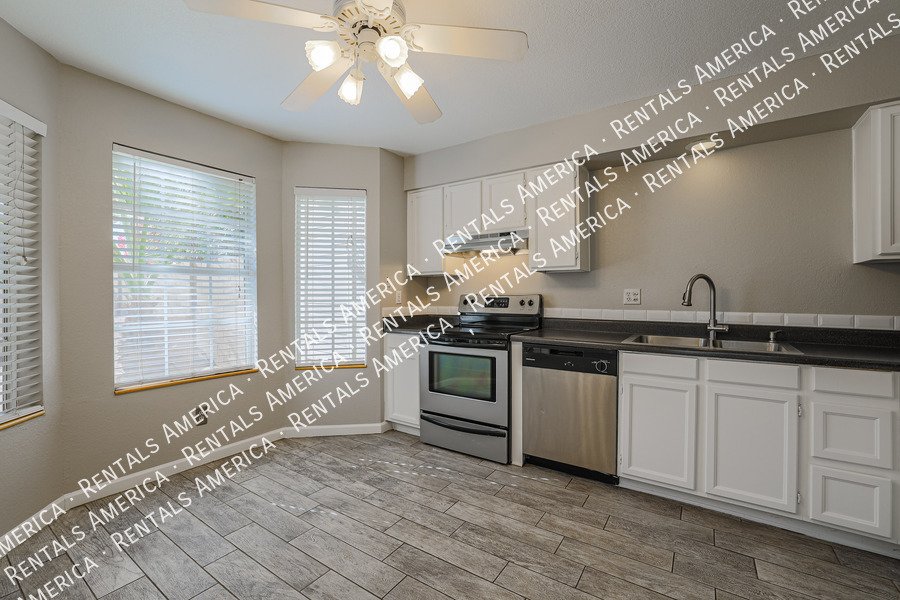 Great Northeast Mesa Location! property image