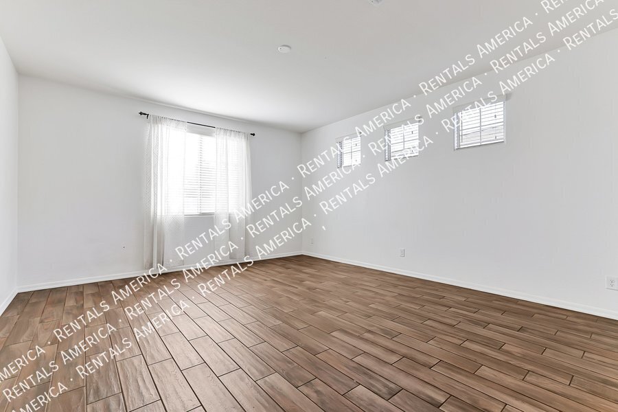 Move in Ready! & Special Offer! property image