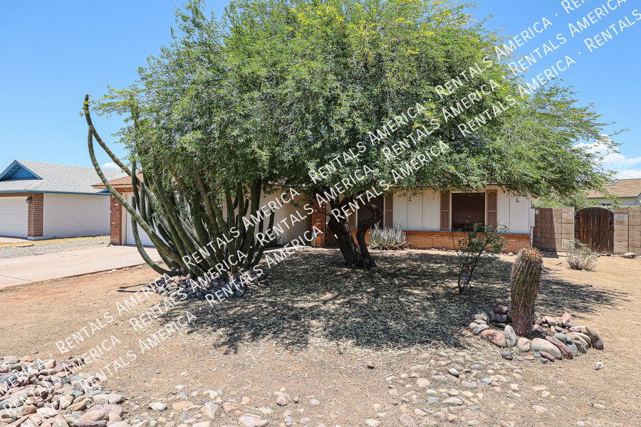 Nice 4 Bedroom Home In Pioneer Village Community!!! property image