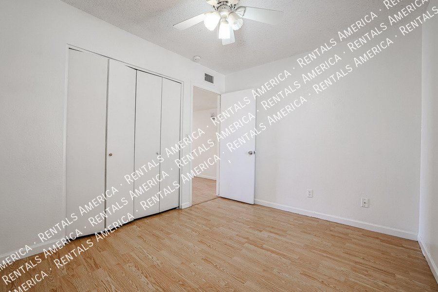 Nice 4 Bedroom Home In Pioneer Village Community!!! property image