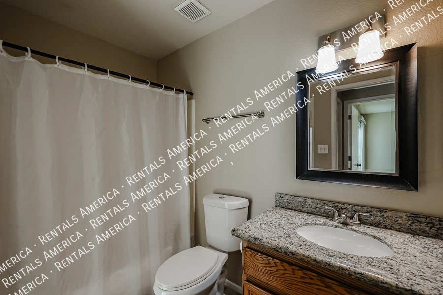 10815 W Northern Ave property image